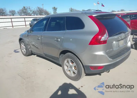 2012 Volvo Xc60 3.2 Platinum z USA, uszkodzony, nr VIN YV4952DL0C2270019